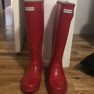 Red hunter rain boots 7
